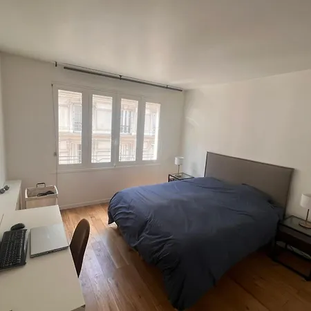 Apartment Near The Eiffel Tower *